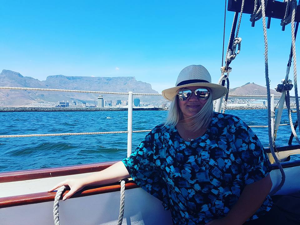 Sailing the coastline off Cape Town